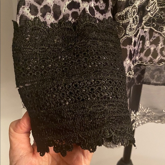 Hugging kisses Vintage stunning top size small - Picture 5 of 11